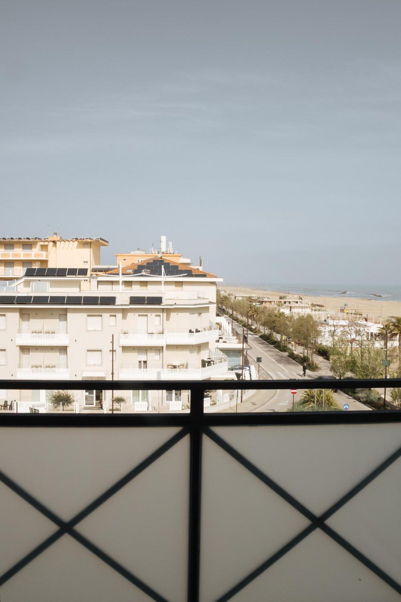 Gabbiano Apartments Rimini Zewnętrze zdjęcie